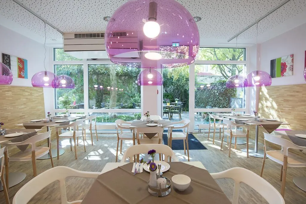 Fab Hotel Munich 3*,