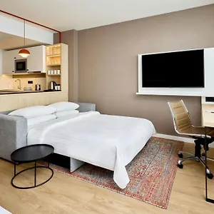 Hotel By Marriott, Munich