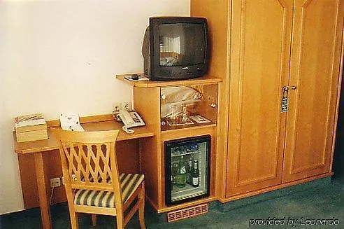 מינכן Fab Hotel 3*,