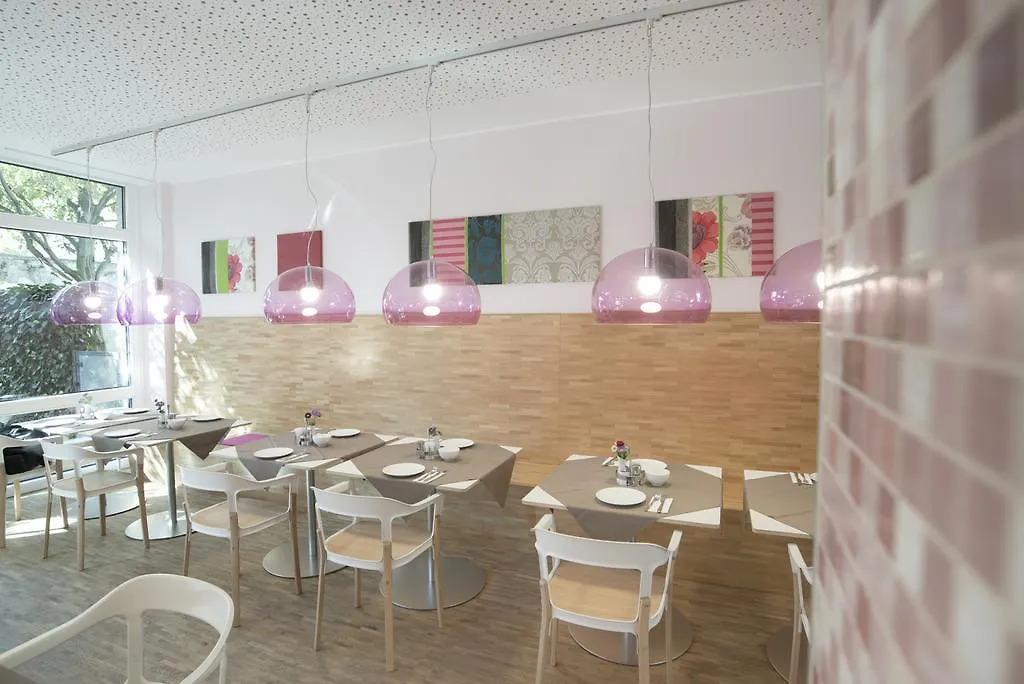 Fab Hotel Munich 3*,